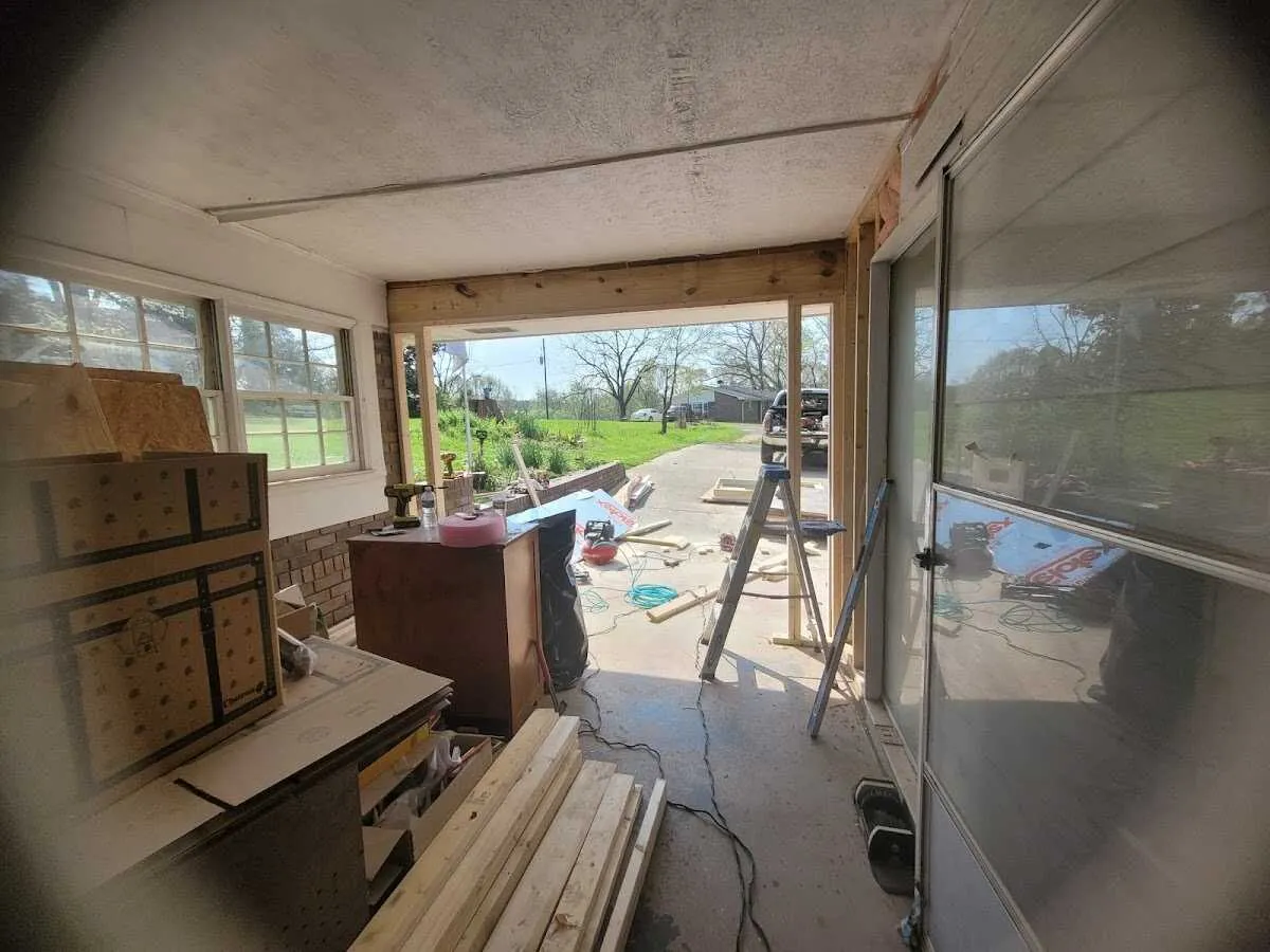 Air movers and dehumidifier for Water Mitigation Services in Childress